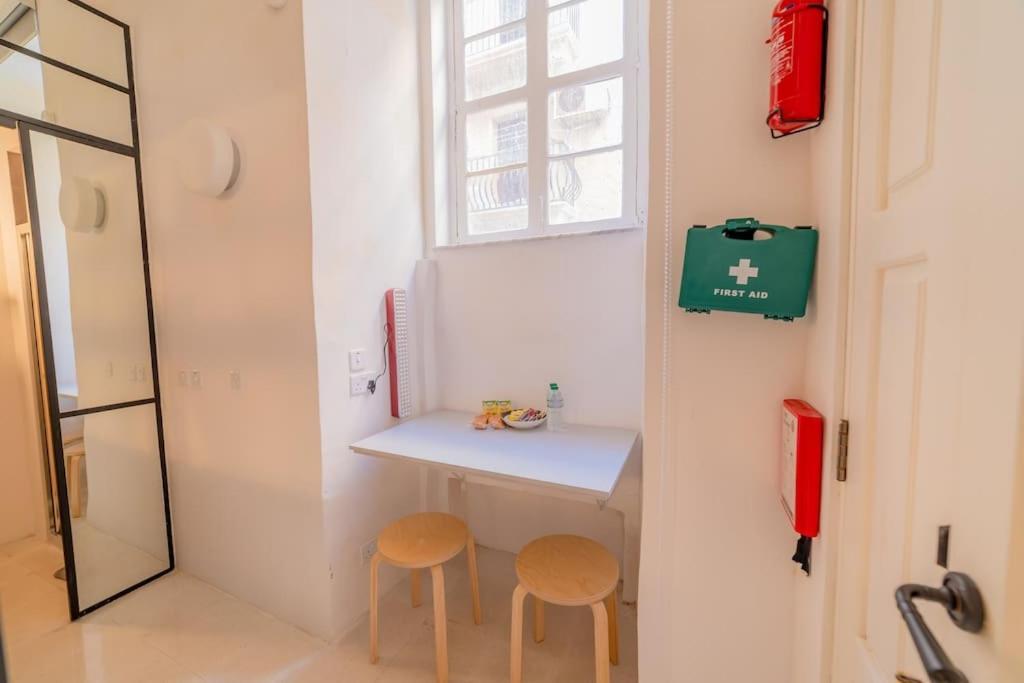 Appartement Af2- Amethyst Flat à La Valette Extérieur photo